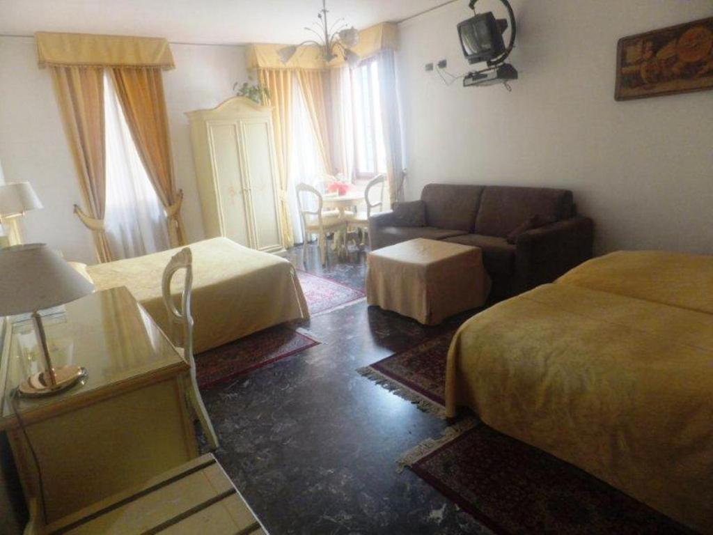 Ca Del Pozzo Ξενοδοχείο Βενετία Δωμάτιο φωτογραφία
